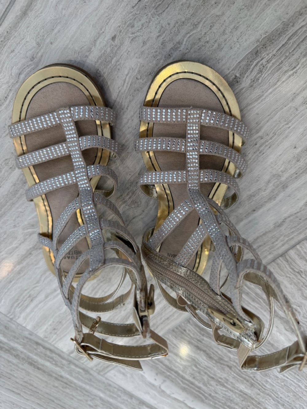 Girls Stuart Weitzman Embellished Strappy Gladiator Sandals in Gold. Size 1